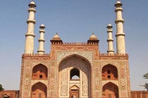 Akbar Tomb