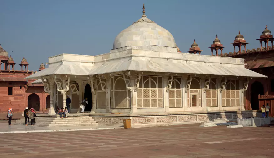 Fatehpur Sikri Palaces – Mughal Heritage